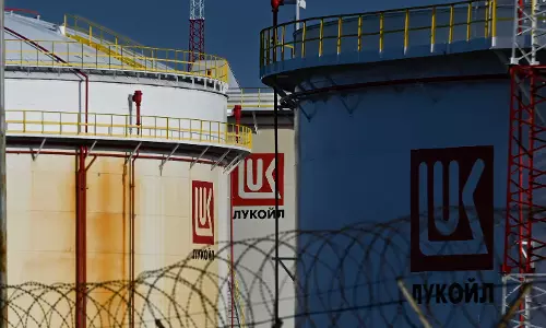 India Poised to Sharply Cut Russian Oil Imports After Sanctions: Sources