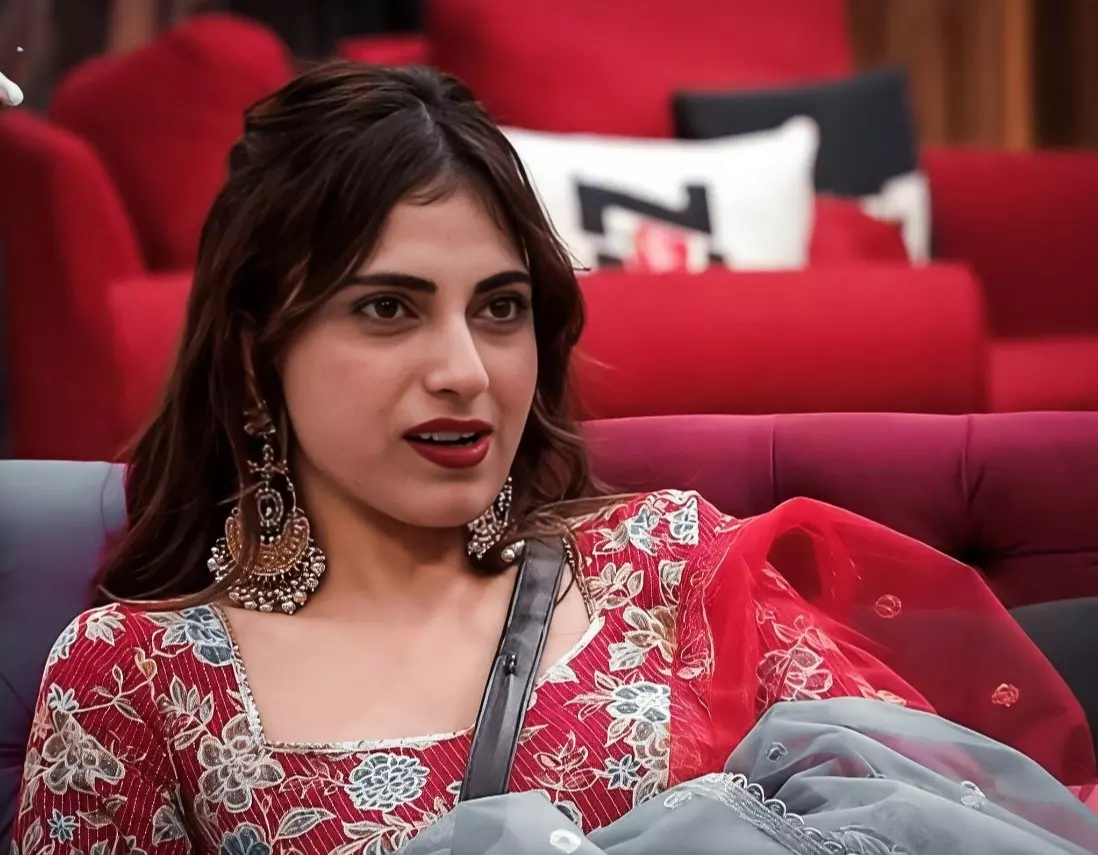 Bigg Boss 19: Farrhana Bhatt Emerges as Fan Favorite for Finale Spot