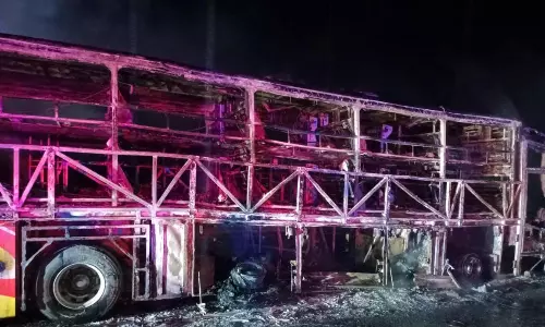 Prez Murmu, Leaders Condole Kurnool Bus Tragedy