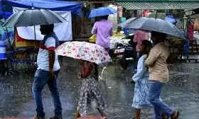 Continuous Downpour Disrupts Life In Godavari Districts Continuous Downpour Disrupts Life In Godavari Districts