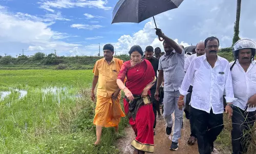 Speed Up Penna River Embankment Works: Prashanthi Reddy