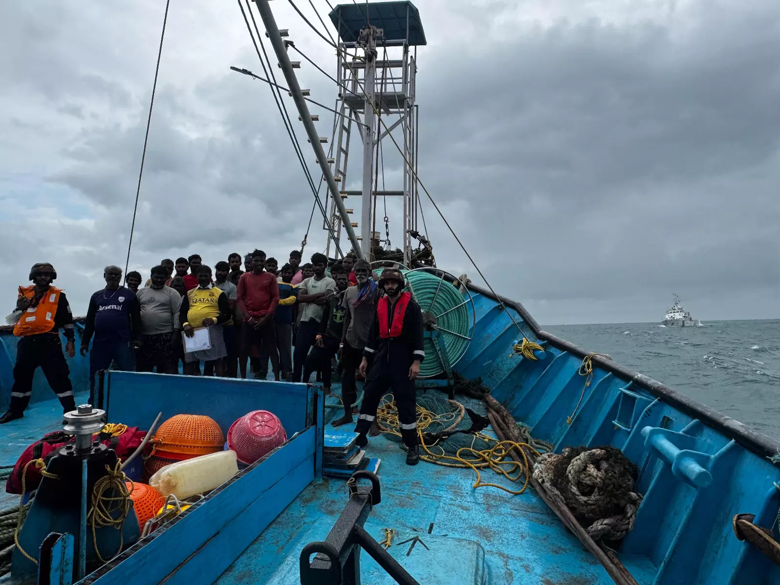 Karnataka: ICG Rescues 31 Fishermen Karnataka: ICG Rescues 31 Fishermen