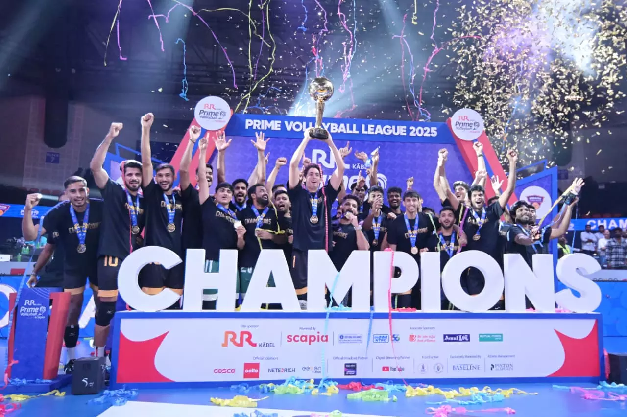 PVL 2025: Bengaluru Torpedoes Become Champions of Season 4 With Dominant Win Over Mumbai Meteors in Final PVL 2025: Bengaluru Torpedoes Become Champions of Season 4 With Dominant Win Over Mumbai Meteors in Final