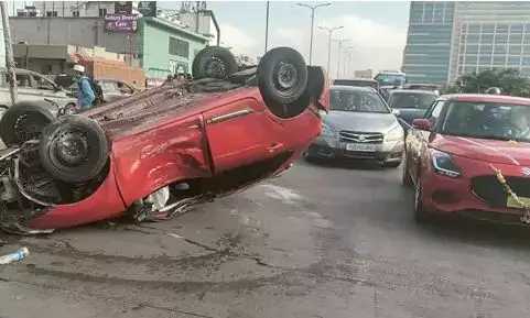 Car goes berserk on JNTU flyover in Kukatpally