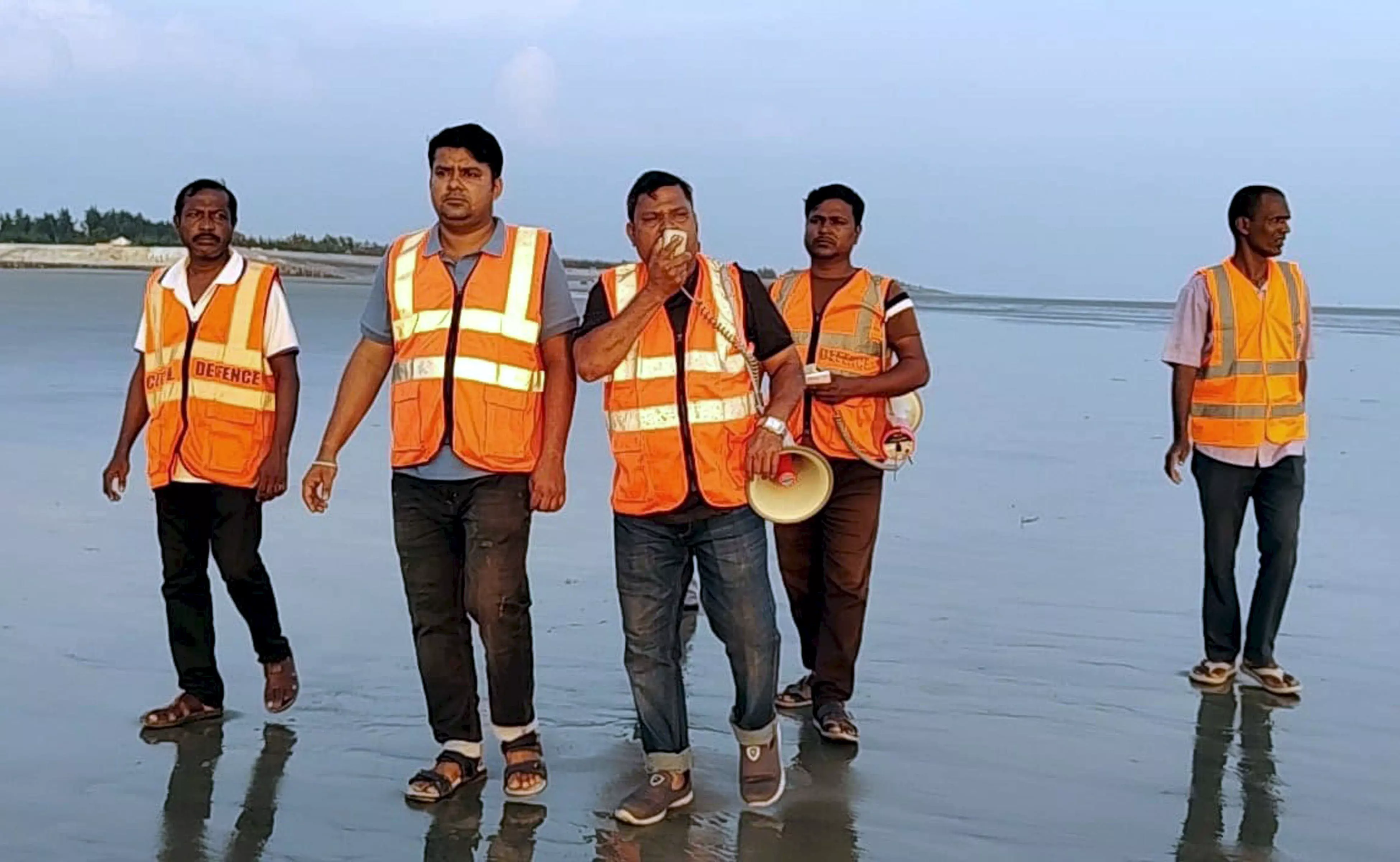 Cyclone Montha: Odisha Starts Evacuation Cyclone Montha: Odisha Starts Evacuation