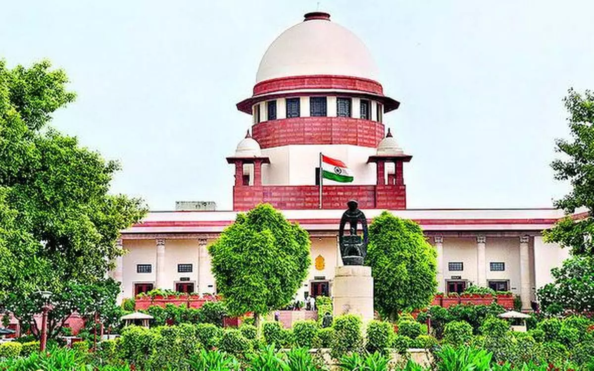 Shoe Throwing: SC Says No to Contempt Action Against Lawyer