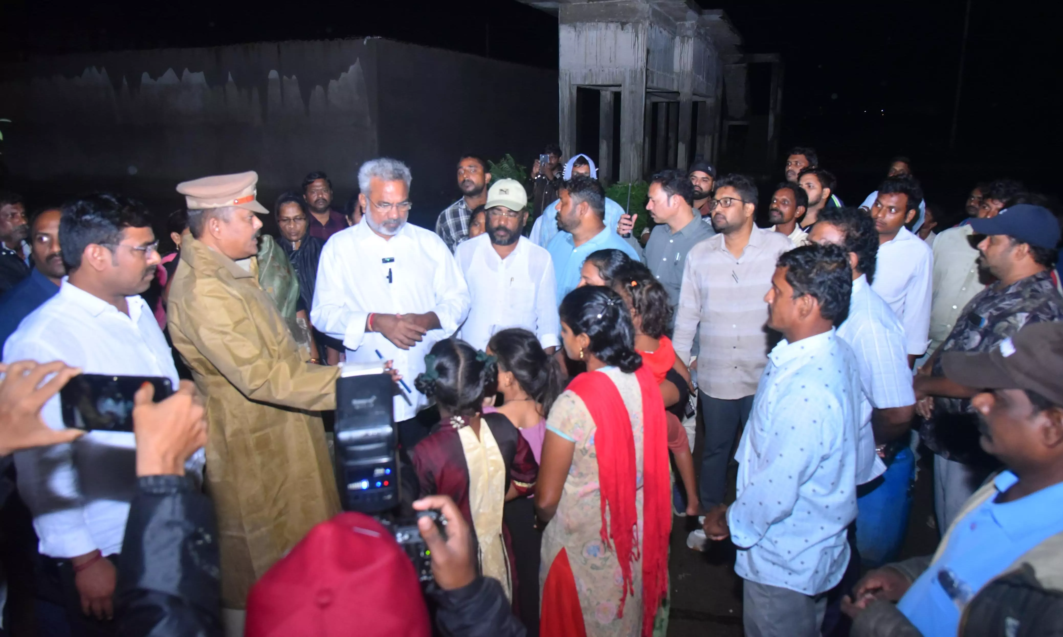 Cyclone Montha: 50,000 People in AP Set for Evacuation Cyclone Montha: 50,000 People in AP Set for Evacuation