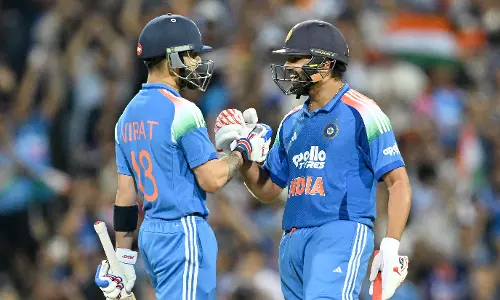 Australian Commentator In Tears Watching Virat Kohli And Rohit Sharma’s Iconic Partnership In Sydney ODI
