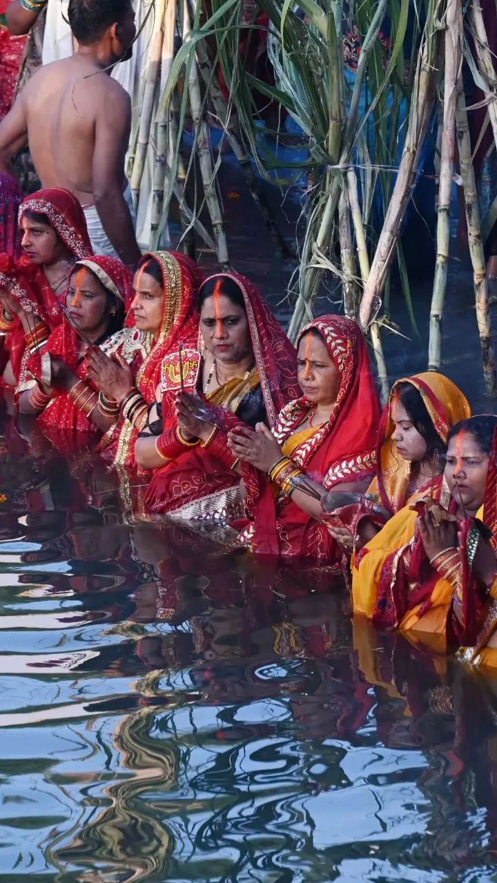 Hyderabad Celebrates Chhath Puja