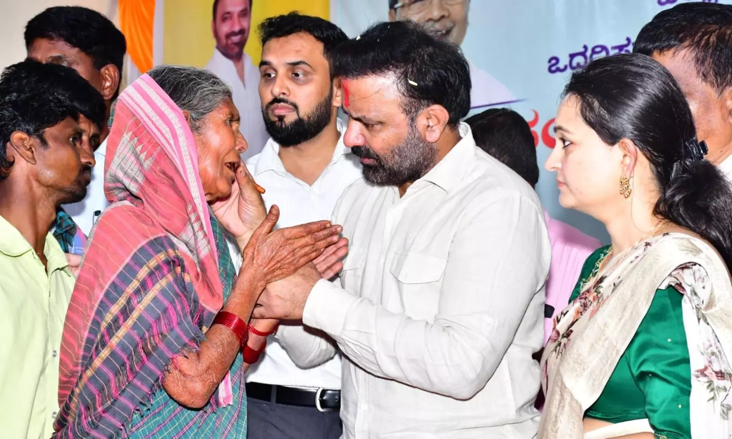 From Pending Pensions to Crop Loss — Grievances Pour in At Kalaghatagi Janata Darshan