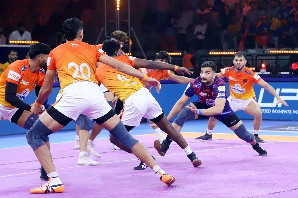 Dabang Delhi Edge Puneri Paltan in Tiebreaker to Reach PKL 12 Final Dabang Delhi Edge Puneri Paltan in Tiebreaker to Reach PKL 12 Final