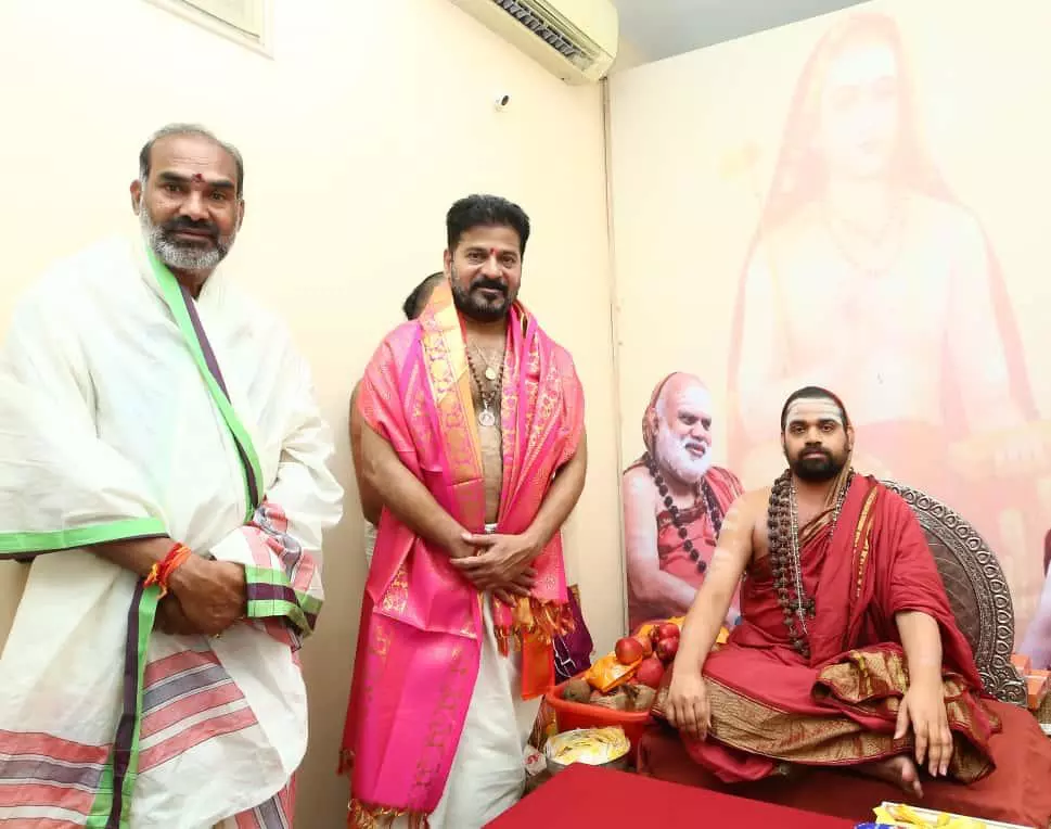 Revanth Meets Sringeri Jagadguru During Dharma Vijaya Yatra Visit Revanth Meets Sringeri Jagadguru During Dharma Vijaya Yatra Visit
