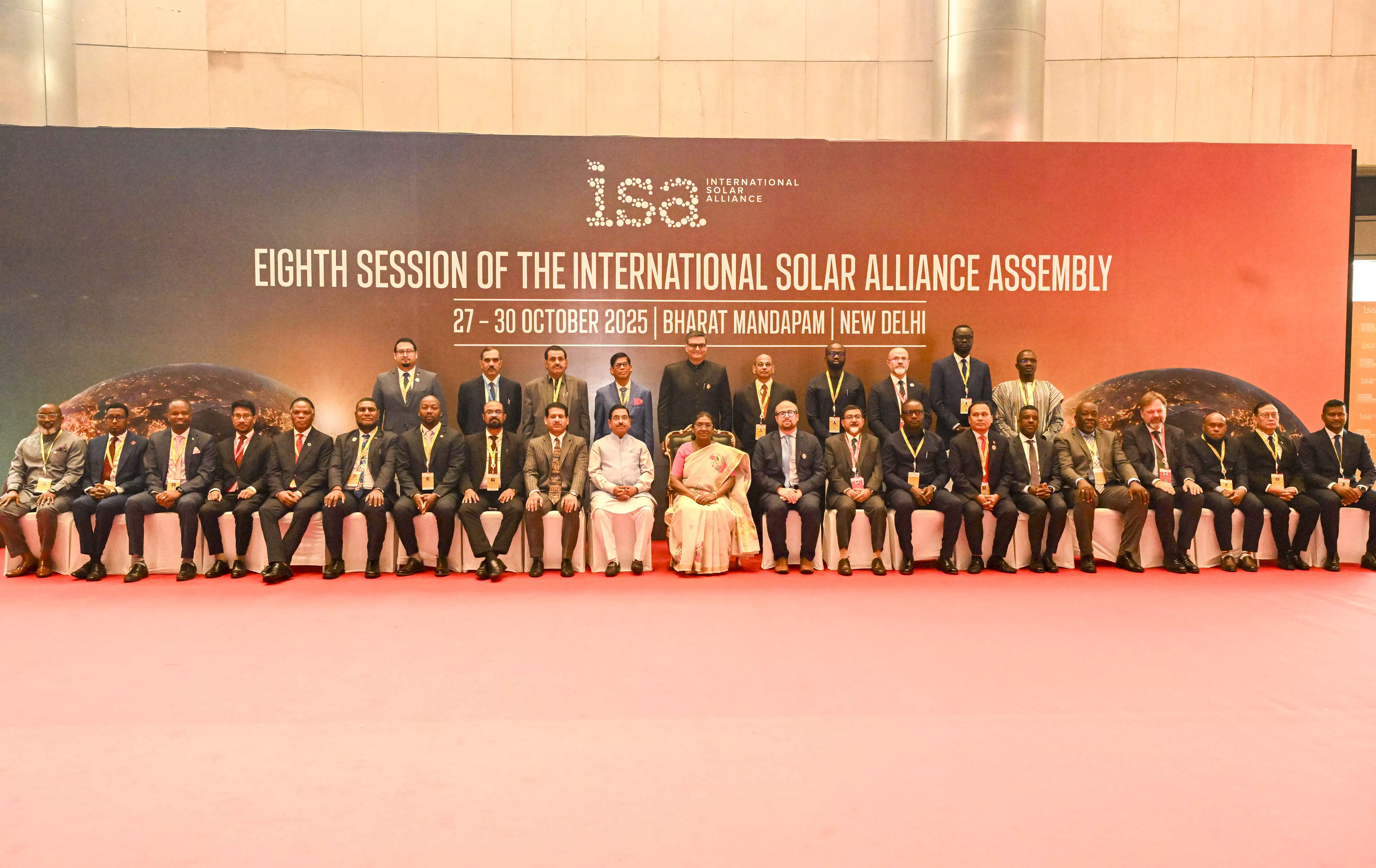 India Aims to Meet Clean Energy Targets by 2050: President Murmu India Aims to Meet Clean Energy Targets by 2050: President Murmu