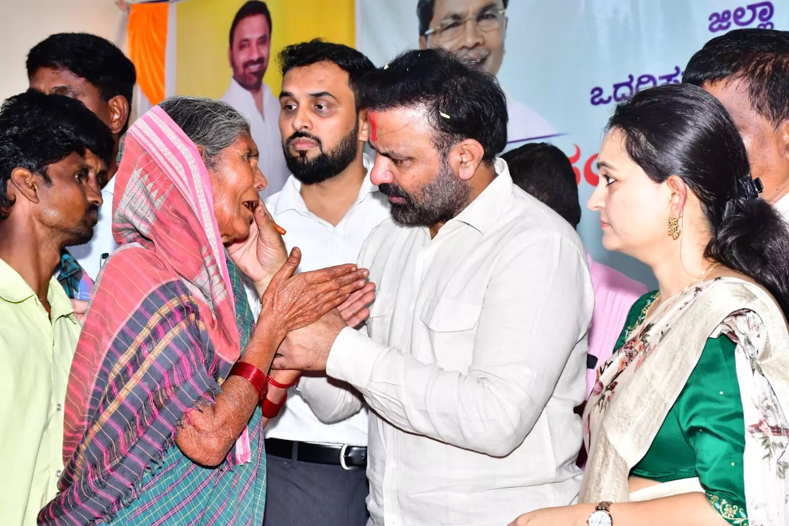 From Pending Pensions to Crop Loss — Grievances Pour in At Kalaghatagi Janata Darshan