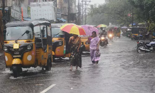 Cyclone Montha LIVE: Landfall Underway; 3–4 Hours to Complete: IMD
