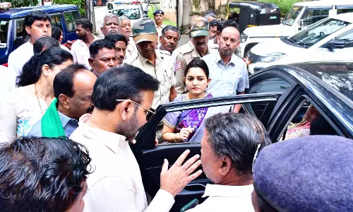 Karnataka: Minister Assures Relief for Teachers Injured During Survey