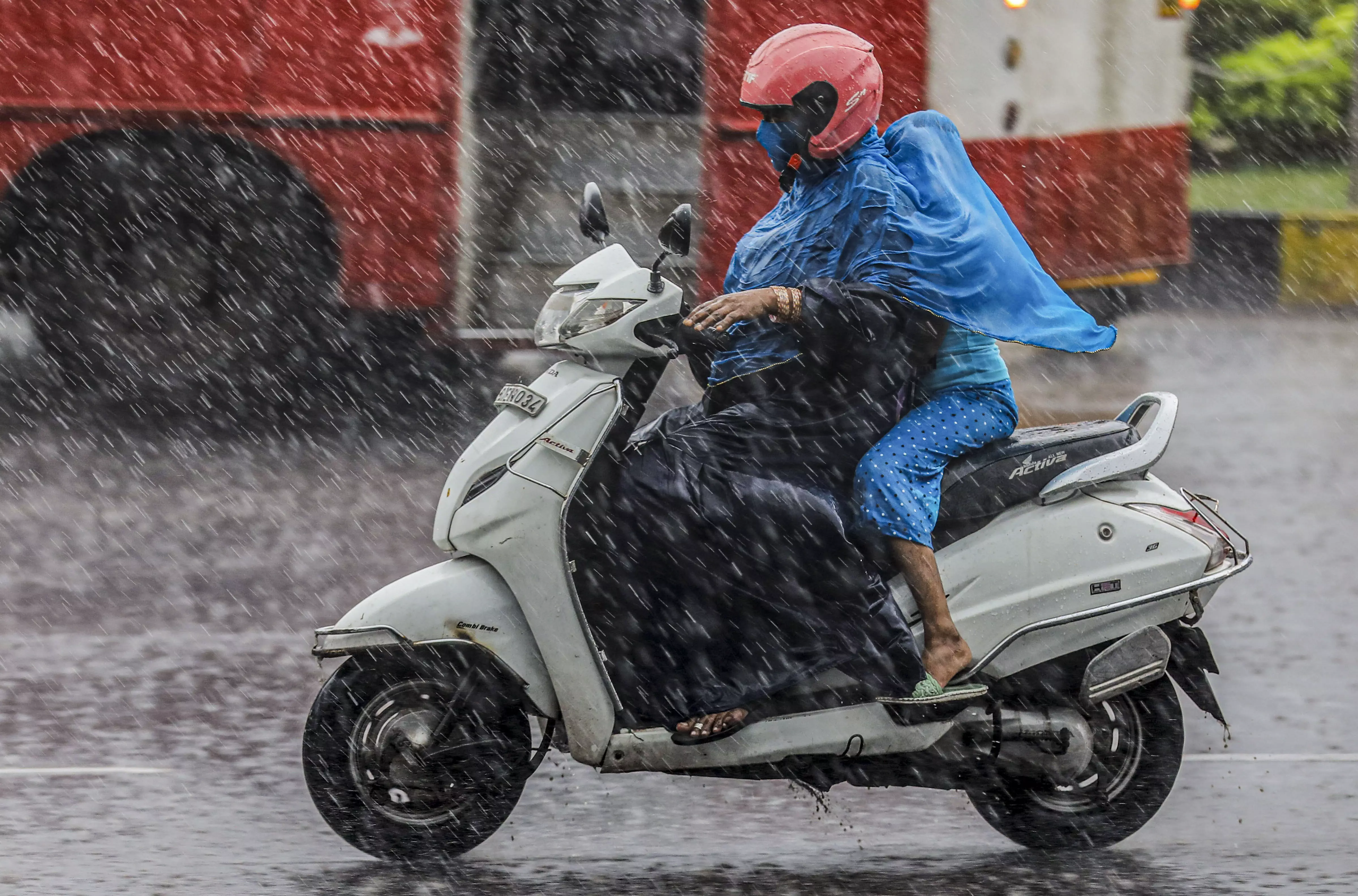 Telangana: Flash Flood Warning in Hanamkonda Telangana: Flash Flood Warning in Hanamkonda