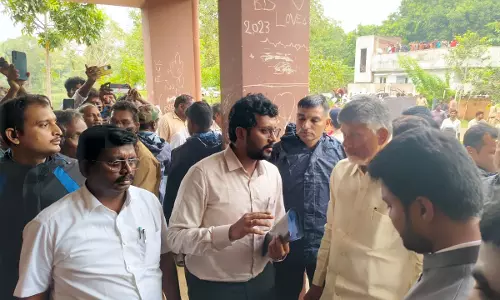 APEPDCL Suffers ₹10.47 Crore Loss; 7,973 Staff Work on War Footing APEPDCL Suffers ₹10.47 Crore Loss; 7,973 Staff Work on War Footing