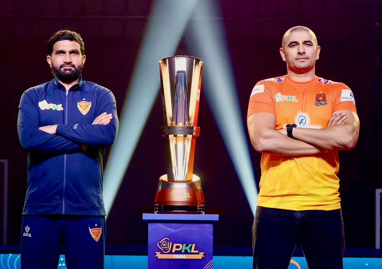 Final Showdown Between Equals: Dabang Delhi K.C. Clash with Puneri Paltan for PKL Season 12 Title