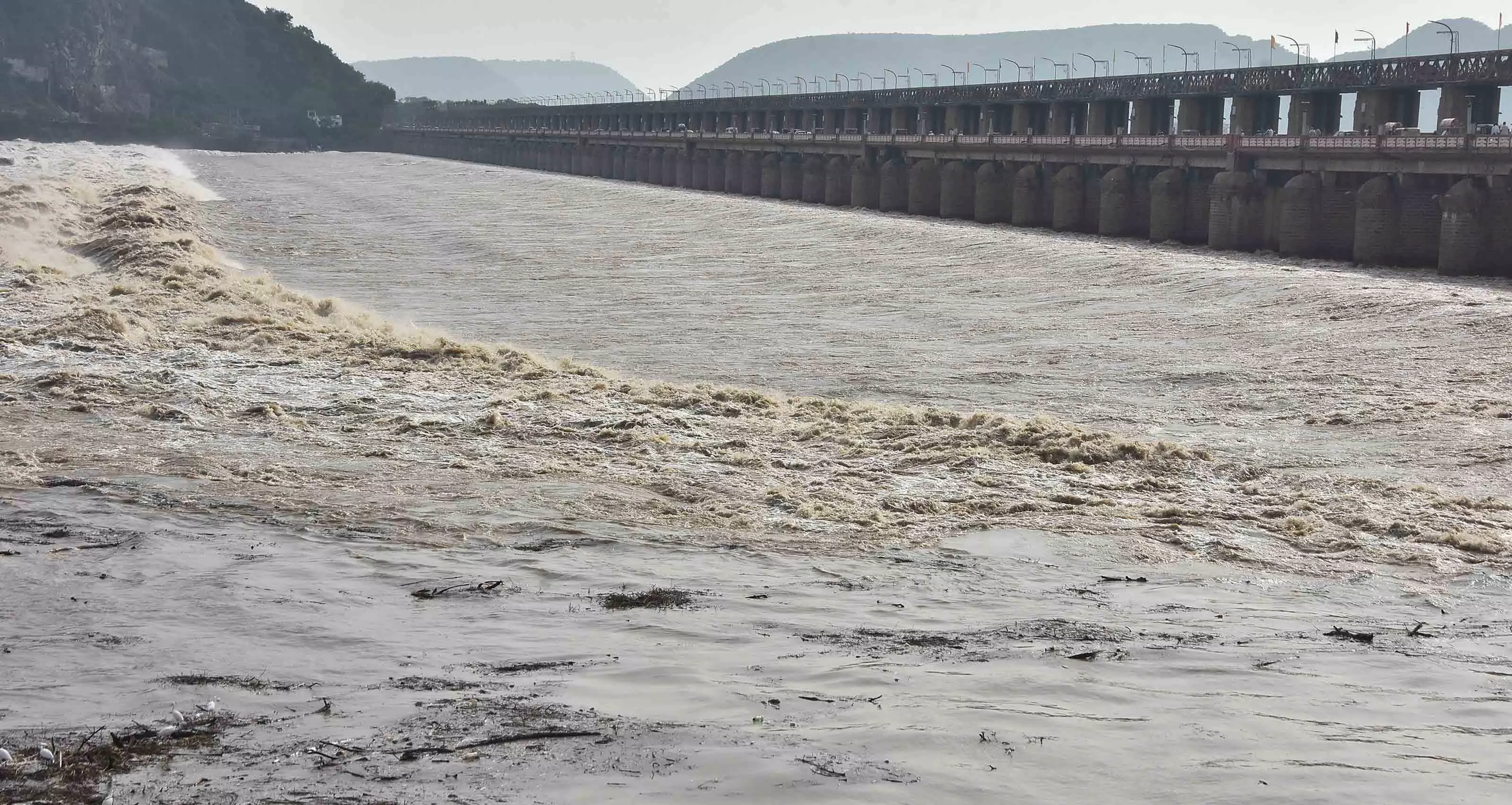 Rising Water Level in Krishna Sparks Alert Rising Water Level in Krishna Sparks Alert