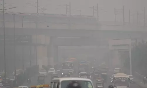 Delhis Air Turns Very Poor as Haze and Fog Envelop City Delhis Air Turns Very Poor as Haze and Fog Envelop City