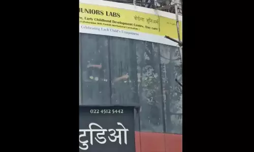 Mumbai Hostage-Taker Shot Dead