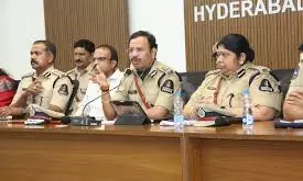 SI Suspended For Helping Mega Fraudster