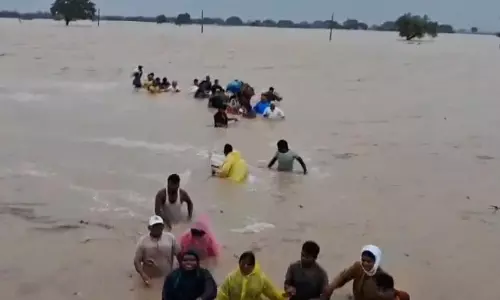 CM Naidu Lauds Rescue Of 15 People Trapped In Marooned Church