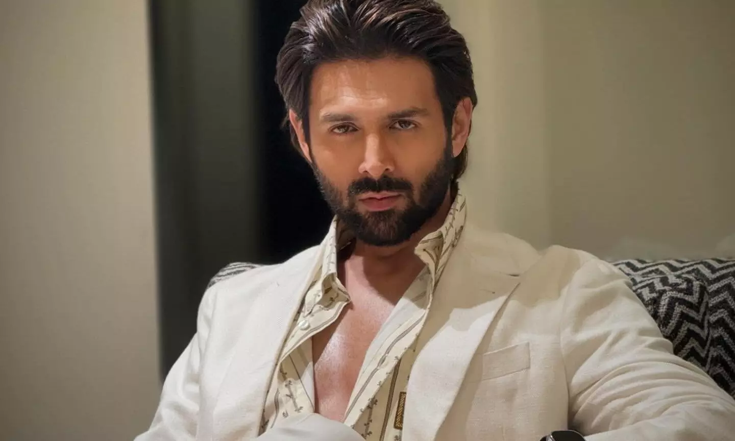 Kartik Signs First-Ever Double Role Film With Anees Bazmee