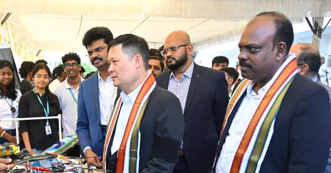 Students Must Bridge Tech Gap Between Youth and Elderly, Says Thai Envoy