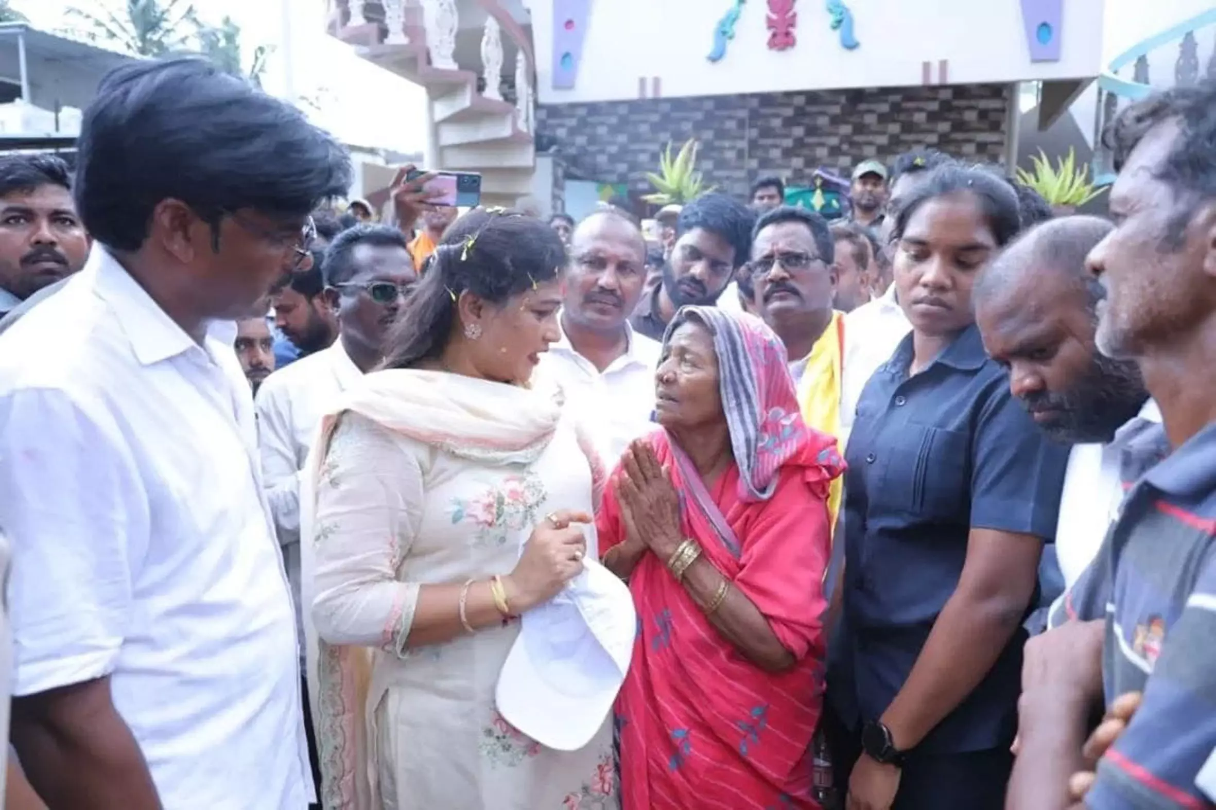 Anitha Visits Ankapalle, Cyclone-related Efforts Gain Momentum