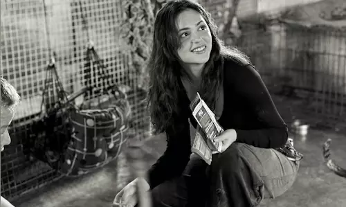 Saiyaara Star Aneet Padda Spends a Day With Rescued Strays at an Animal Shelter Saiyaara Star Aneet Padda Spends a Day With Rescued Strays at an Animal Shelter