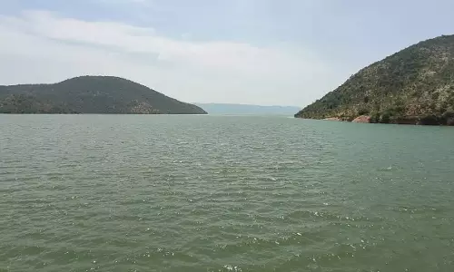 Somasila Reservoir Nears Full Level; Minister Narayana Puts Officials on High Alert Somasila Reservoir Nears Full Level; Minister Narayana Puts Officials on High Alert