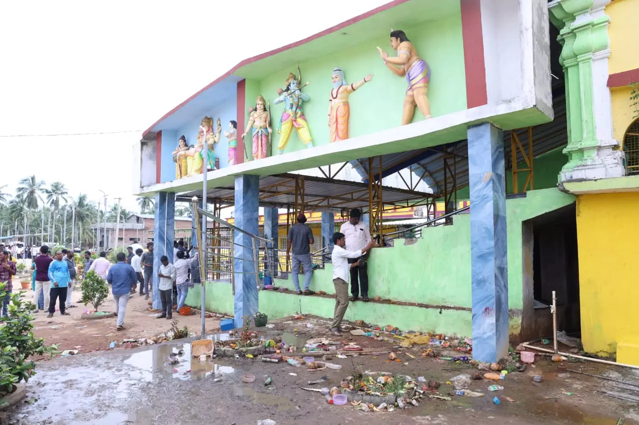 No Lessons Learnt from Tirupati Stampede in AP No Lessons Learnt from Tirupati Stampede in AP