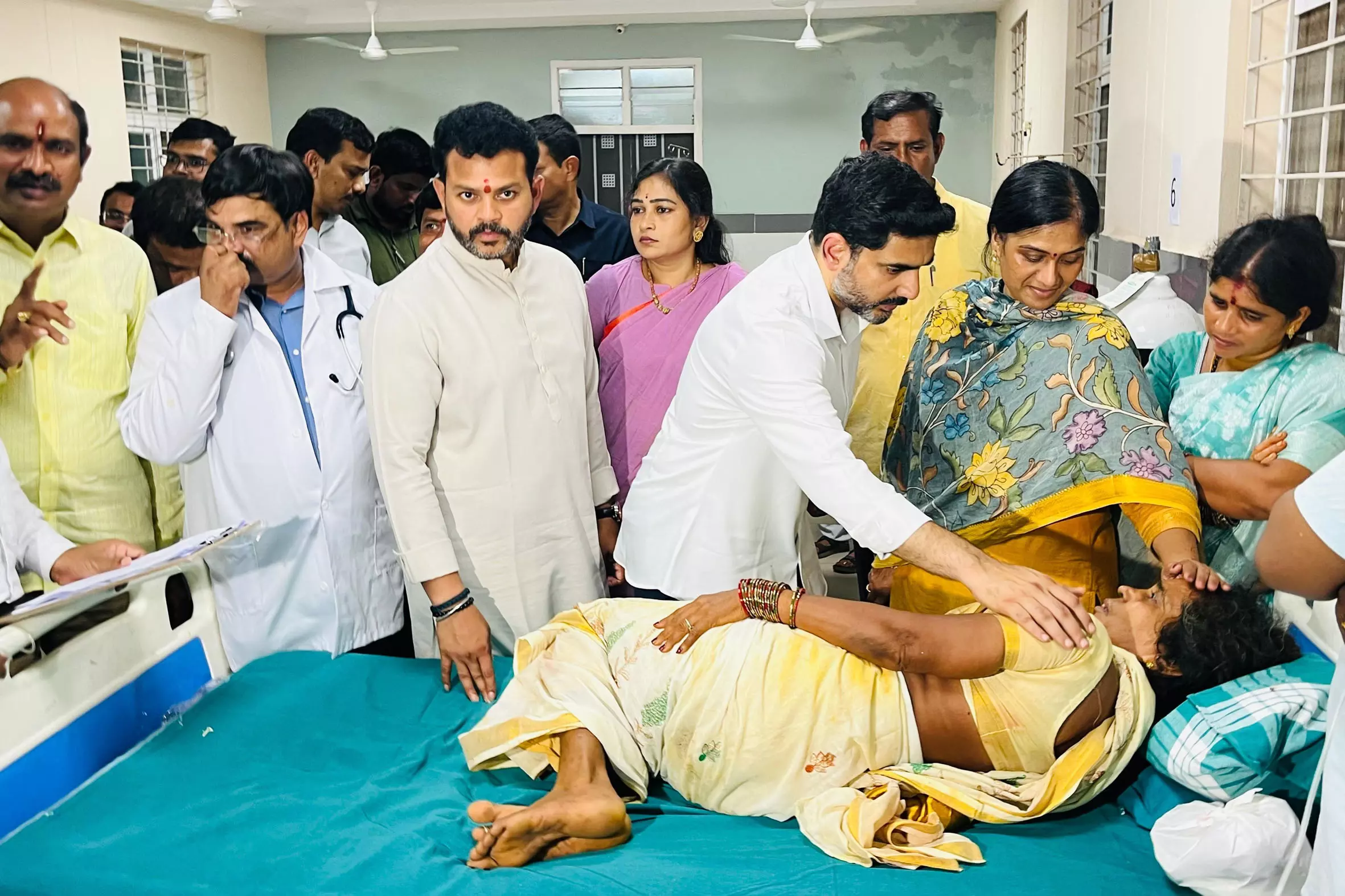 Kasibugga Stampede: Lokesh Announces Rs.15 Lakh Ex-Gratia to Kin Kasibugga Stampede: Lokesh Announces Rs.15 Lakh Ex-Gratia to Kin