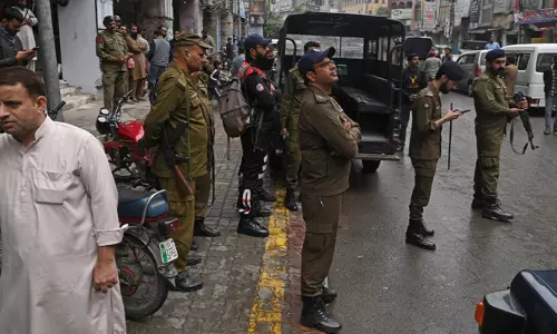 Pakistan: Punjab Extends Ban on Gatherings, Section 144 Enforced