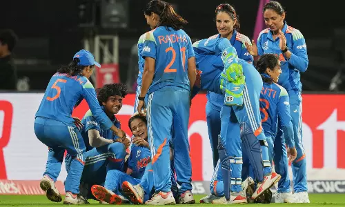 Film Stars Hail History Makers: Team Indias Maiden Cricket World Cup Glory celebrated