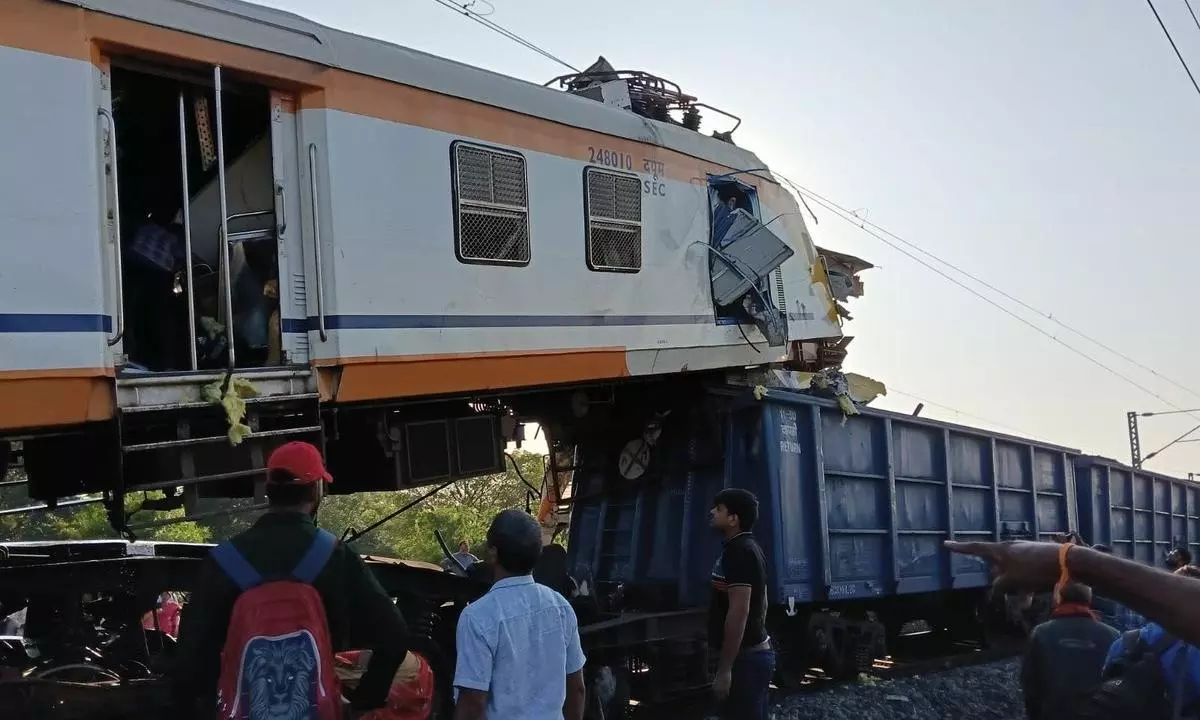 Chhattisgarh: 8 Killed, 13 Injured as MEMU Rams Into Goods Train