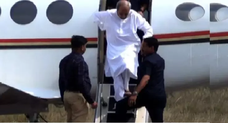 Naveen Patnaik’s Aircraft Checked by Flying Squad in Nuapada amid Bypoll Vigil Naveen Patnaik’s Aircraft Checked by Flying Squad in Nuapada amid Bypoll Vigil