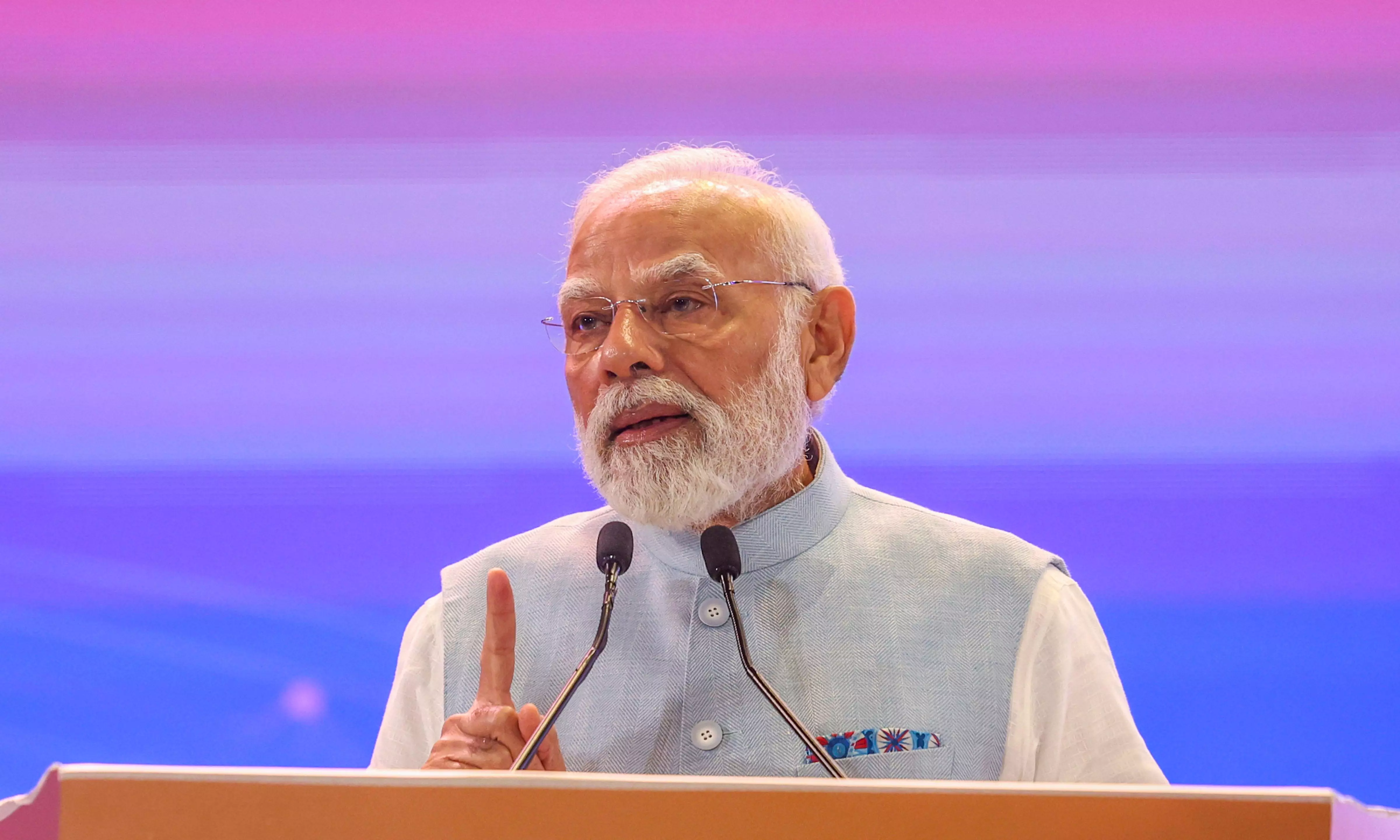 Modi Urges Women for Record Turnout in Bihar Polls