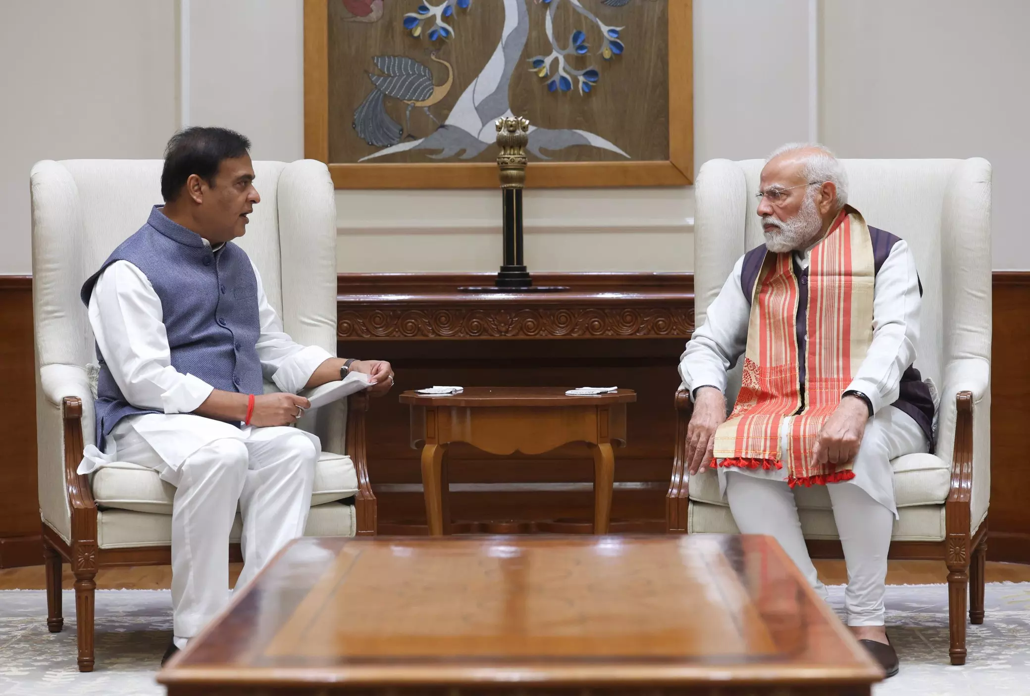 Assam CM Meets PM Modi, Invites Him to Inaugurate Guwahati Airport Terminal Assam CM Meets PM Modi, Invites Him to Inaugurate Guwahati Airport Terminal