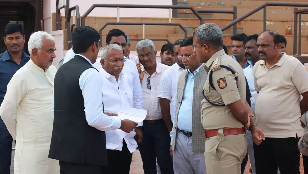 Former Karnataka Minister HY Meti to be Laid to Rest in Timmapur Former Karnataka Minister HY Meti to be Laid to Rest in Timmapur