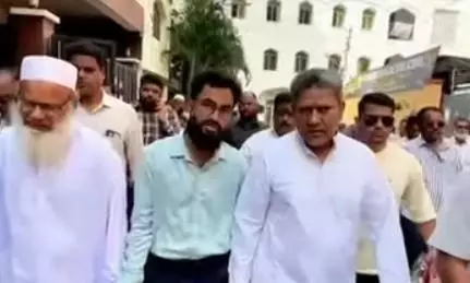 AIMIM MLA Seeks Votes for Congress Candidate AIMIM MLA Seeks Votes for Congress Candidate