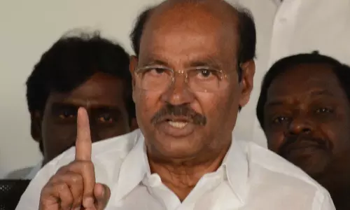 Violent Clash Breaks Out In TN Between Supporters Of Ramadoss, His Son Anbumani