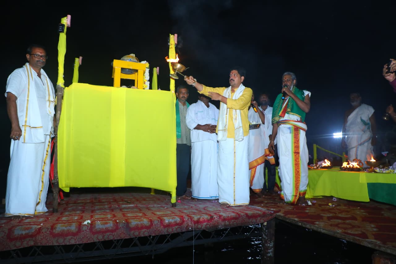 Annabhishekam Performed to Kapileswara Swamy on Karthika Pournami