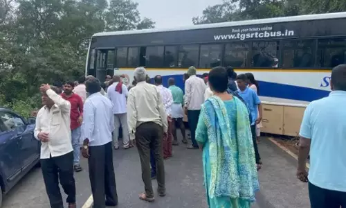 TGSRTC Bus Gets Stuck on Srisailam Ghat Road