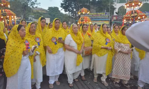 Nagar Keertan Marks Guru Nanak’s Prakash Utsav