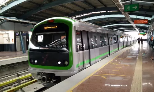 Commuters Allege Metro Security Personnel Stopped Them From Entering a Metro Station 50-minutes Ahead of Last Trip