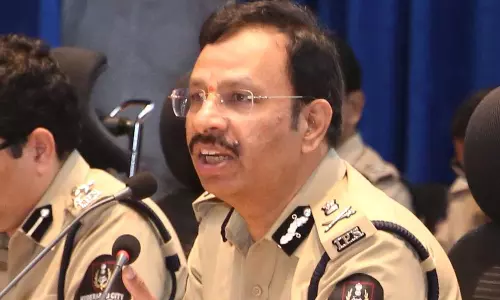 Surge in Cyberfraud: Sajjanar Alerts Citizens