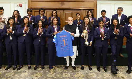 PM Modi Meets Victorious Indian Womens Cricket Team